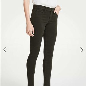 ** 2 for $40 **Ann Taylor Skinny Jeans